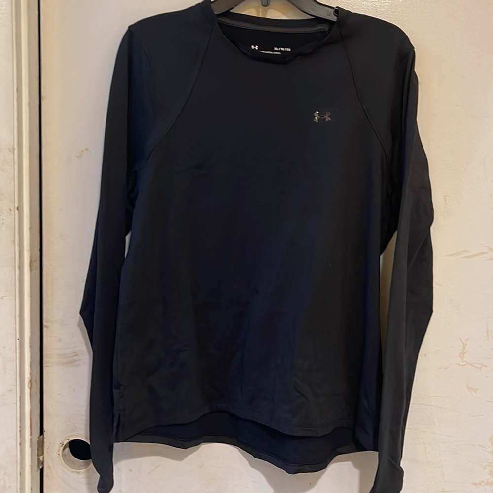 Black long sleeve under armour